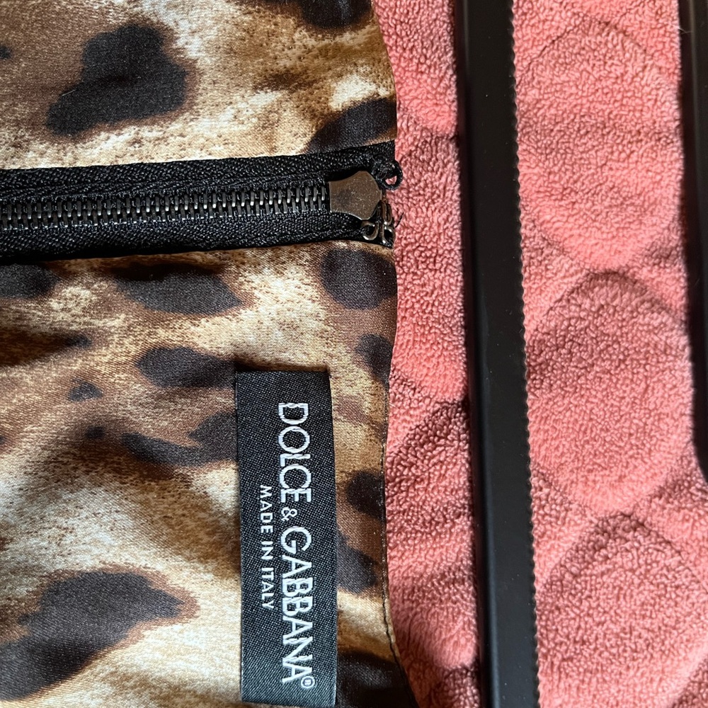 Dolce&Gabbana Leopard Print Sleeveless Silk Dress - Picture 3 of 4